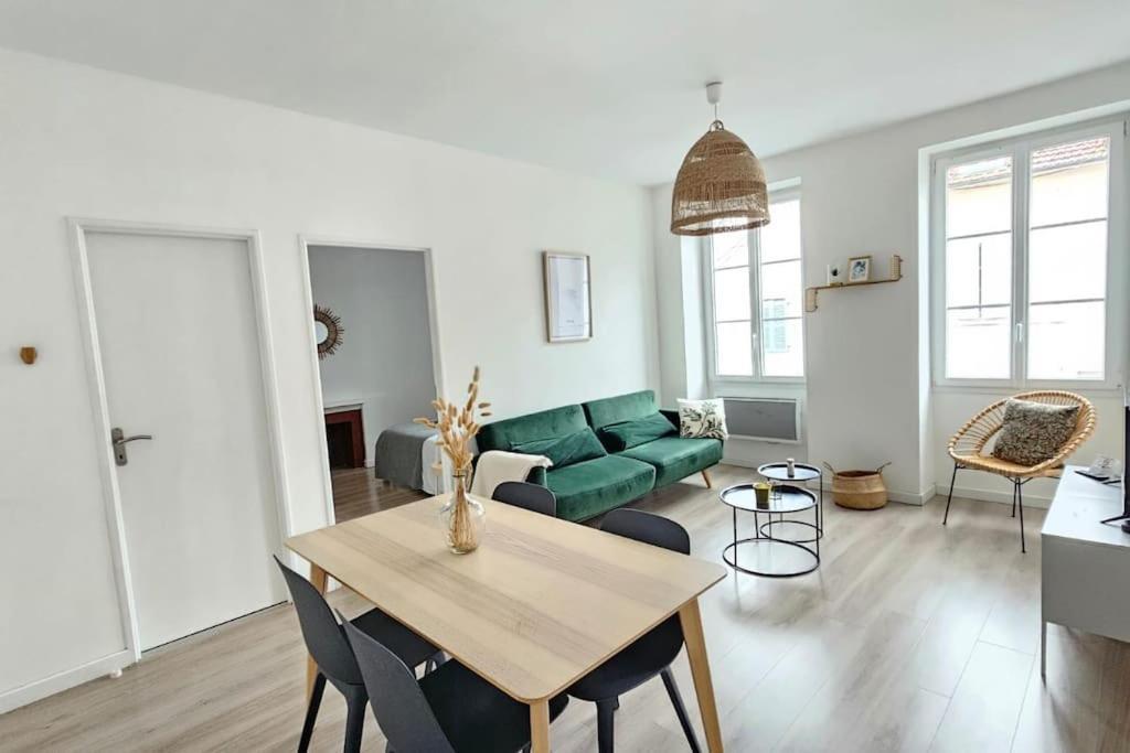 Superbe Appartement 2 Chambres Au Coeur De Pau Exterior photo